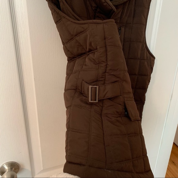 Weather Tamer Insulated Puffer Vest - Picture 2 of 8